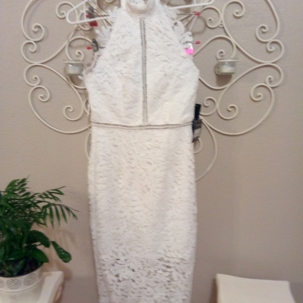 Lulu's "Divine Destiny" Lace Dress NWT - Picture 3 of 8